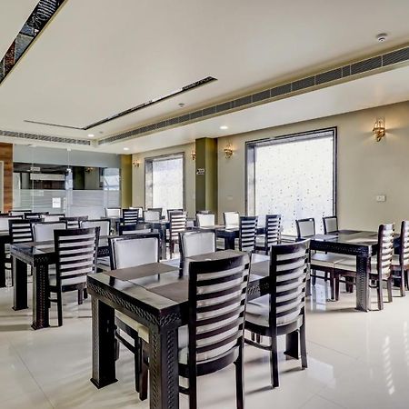 Sanskar Hotel Jaipur Bagian luar foto