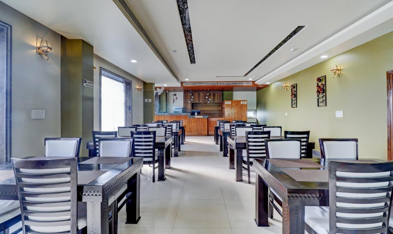 Sanskar Hotel Jaipur Bagian luar foto