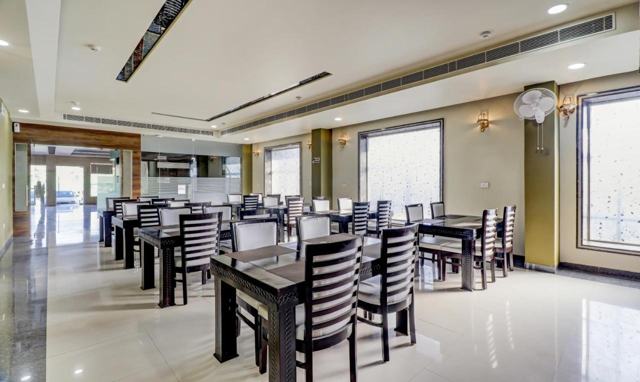 Sanskar Hotel Jaipur Bagian luar foto