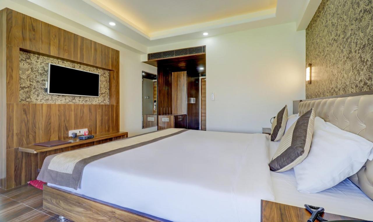Sanskar Hotel Jaipur Bagian luar foto