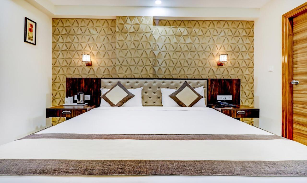 Sanskar Hotel Jaipur Bagian luar foto